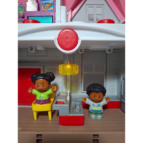 Fisher-Price Little People Big Helpers Home - Picture 4 of 6